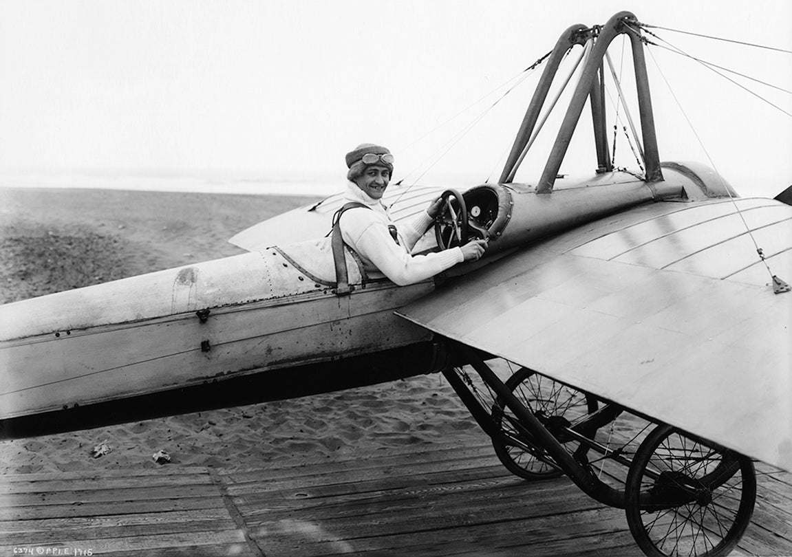 Silvio Pettirossi in his monoplane, Ocean Beach, San Francisco  1915