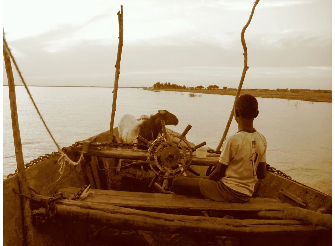 Pilot, Niger River, Republic of Mali