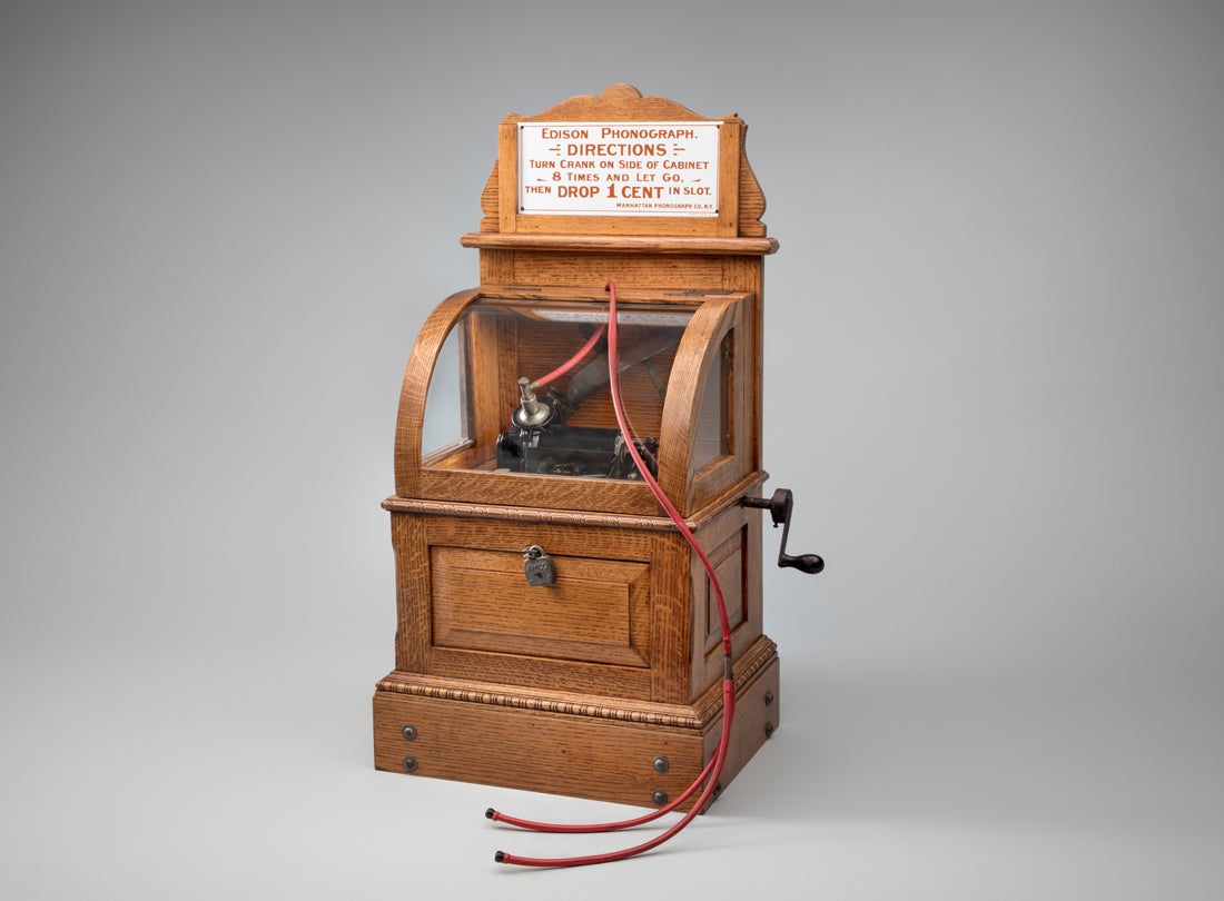 Automatic Edison phonograph  c. 1901