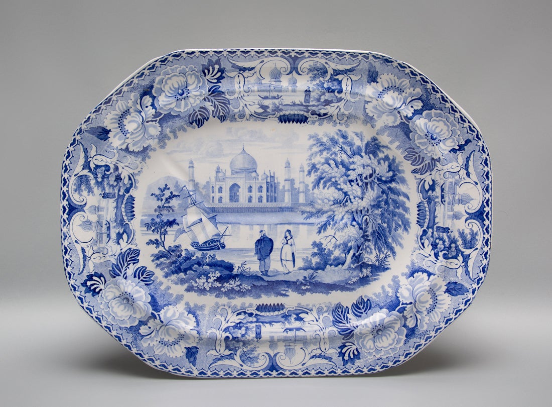 Platter, Tomb of the Emperor Shah Jehan (Taj Mahal) pattern  c. 1824–30s