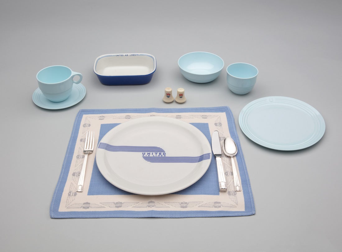 United Air Lines Embossed and Mainliner pattern meal service set  late 1930s–early 1940s