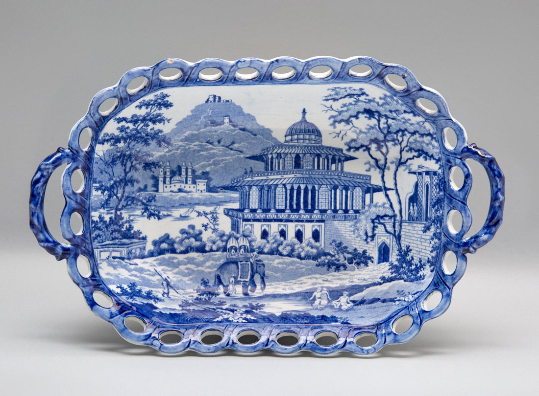 Chestnut basket, The Chalees Satoon in the Fort of Allahabad on the River Jumna pattern  c. 1810–30s