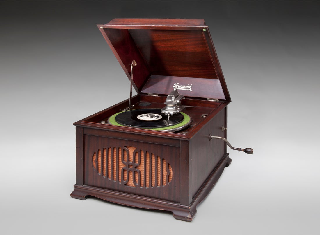 Phonograph c. 1920