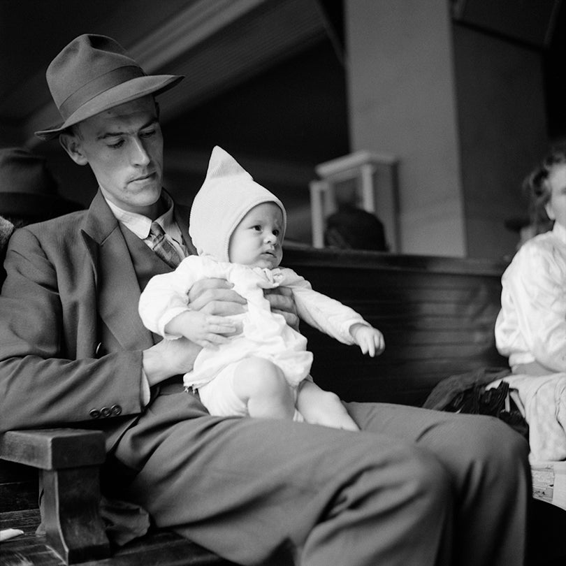 Bus passengers in waiting room in Nashville  1943