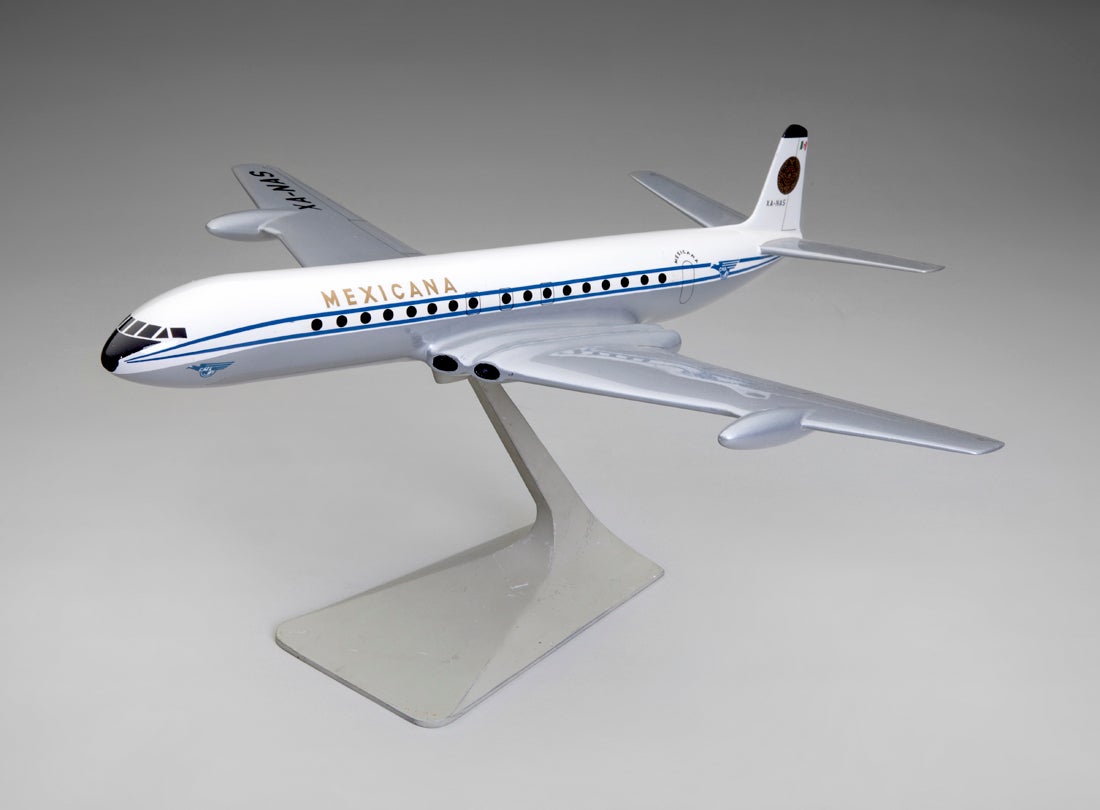 Mexicana Airlines de Havilland Comet 4C model aircraft  1960s