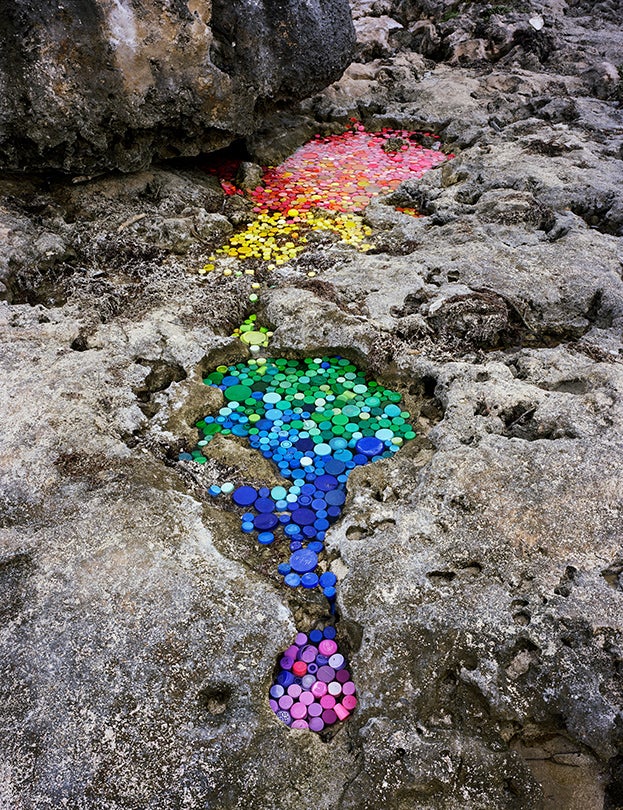 Derrame (Spill)  2010 by Alejandro Durán (b. 1974)