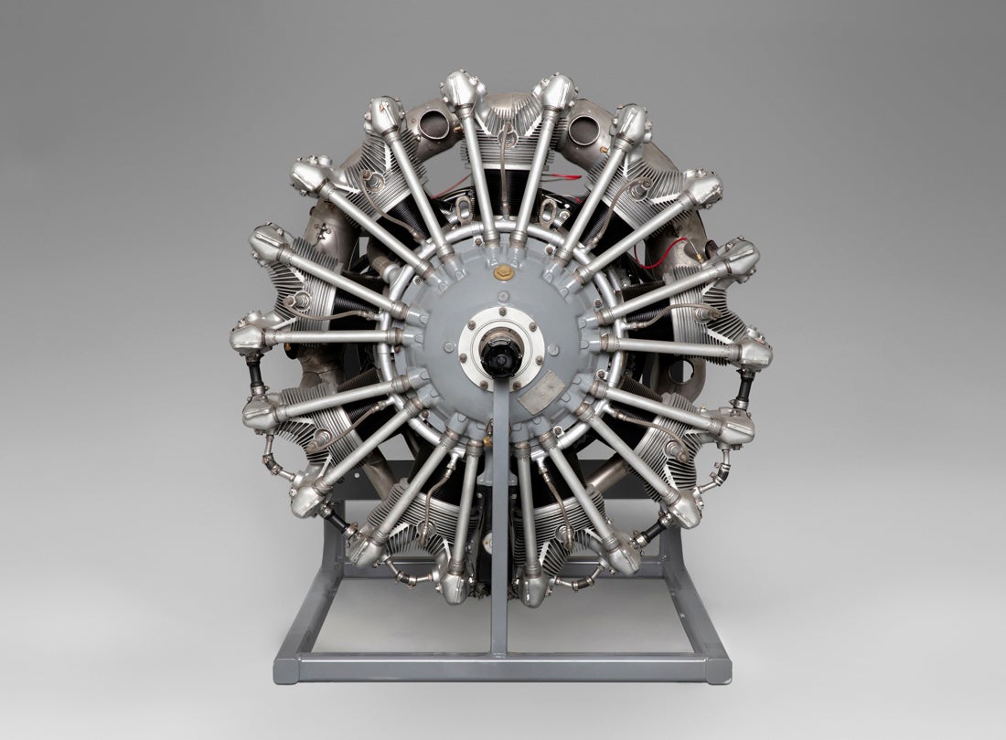 Pratt & Whitney R-985 Wasp Junior airplane radial engine  1930s
