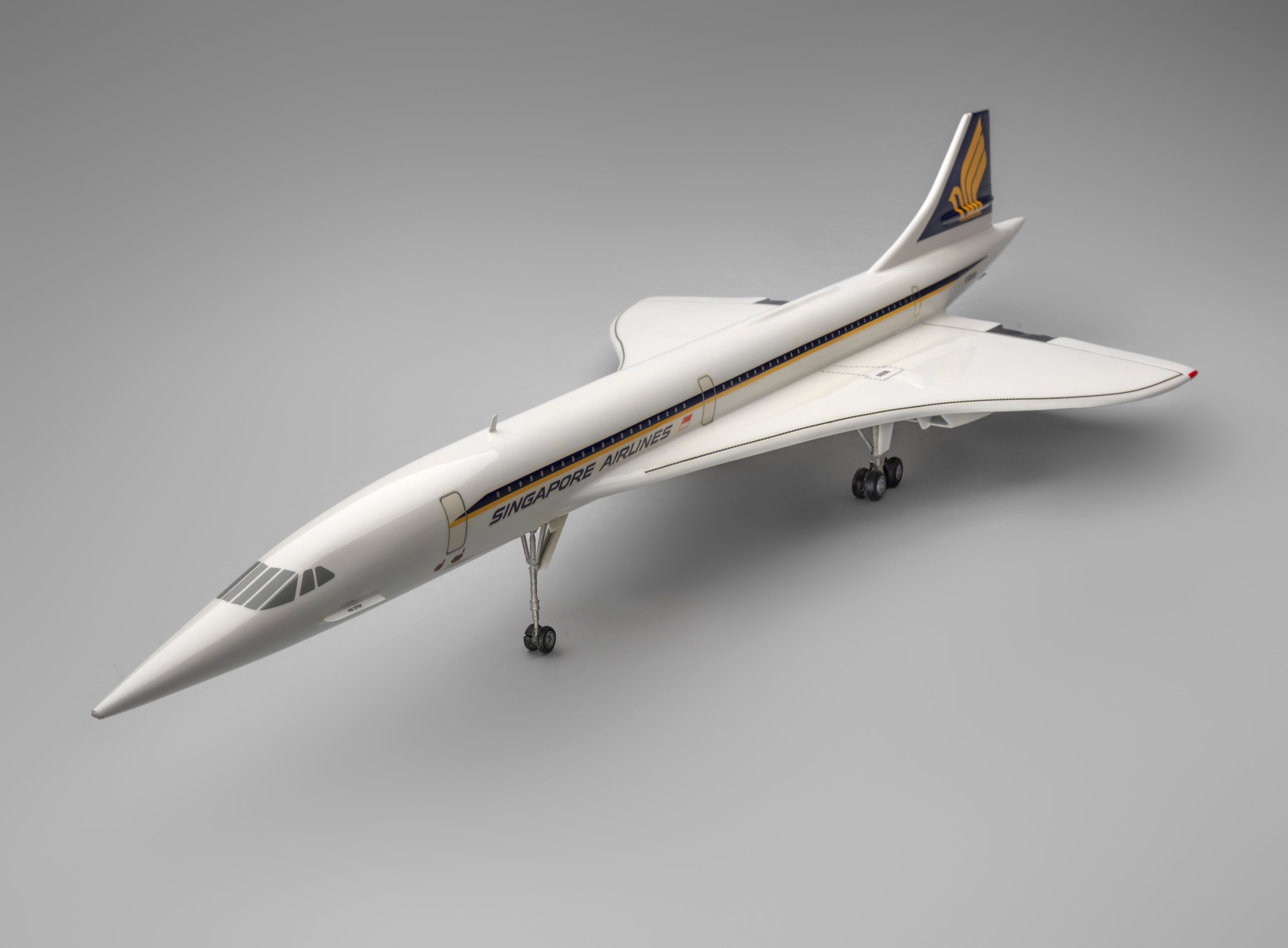 Singapore Airlines/ British Airways Concorde SST model aircraft  1970s 