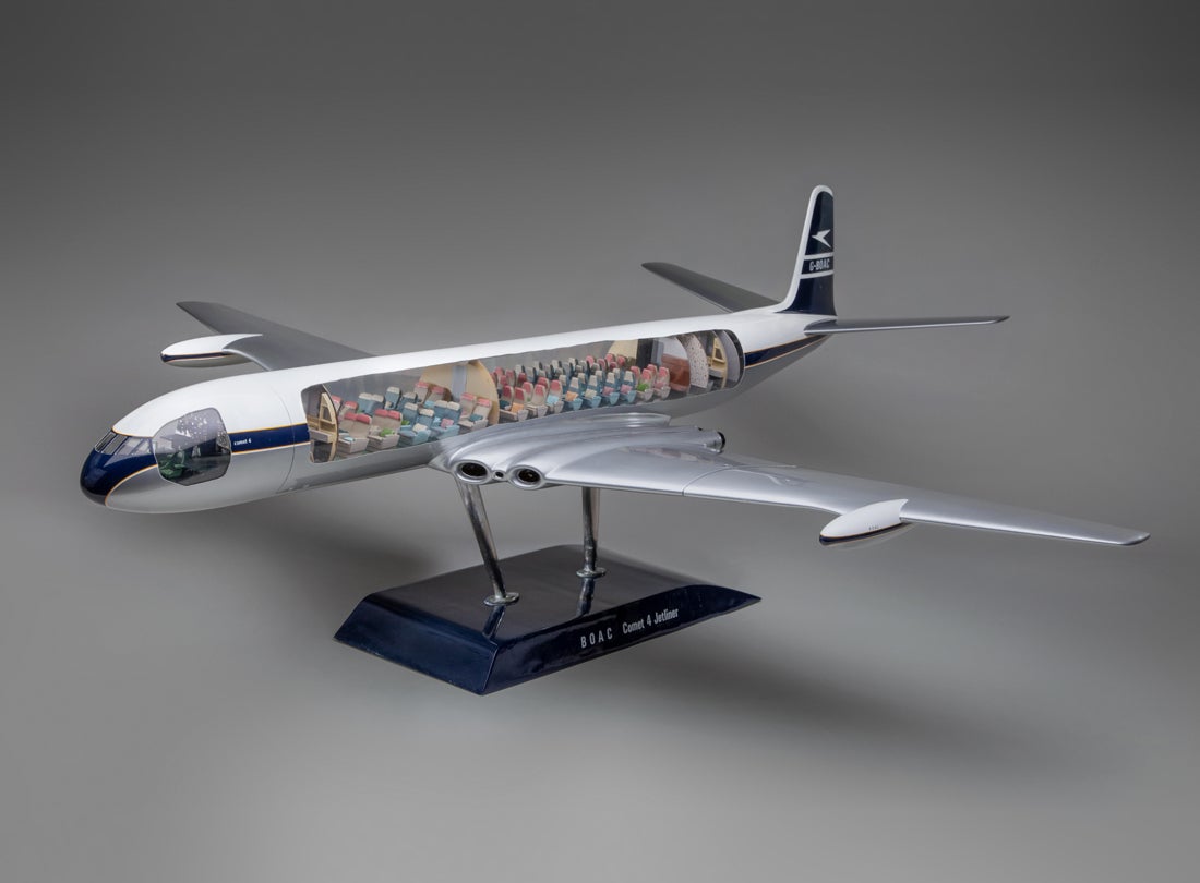 BOAC (British Overseas Airways Corporation) de Havilland D.H. 106 Comet 4 model aircraft  late 1950s