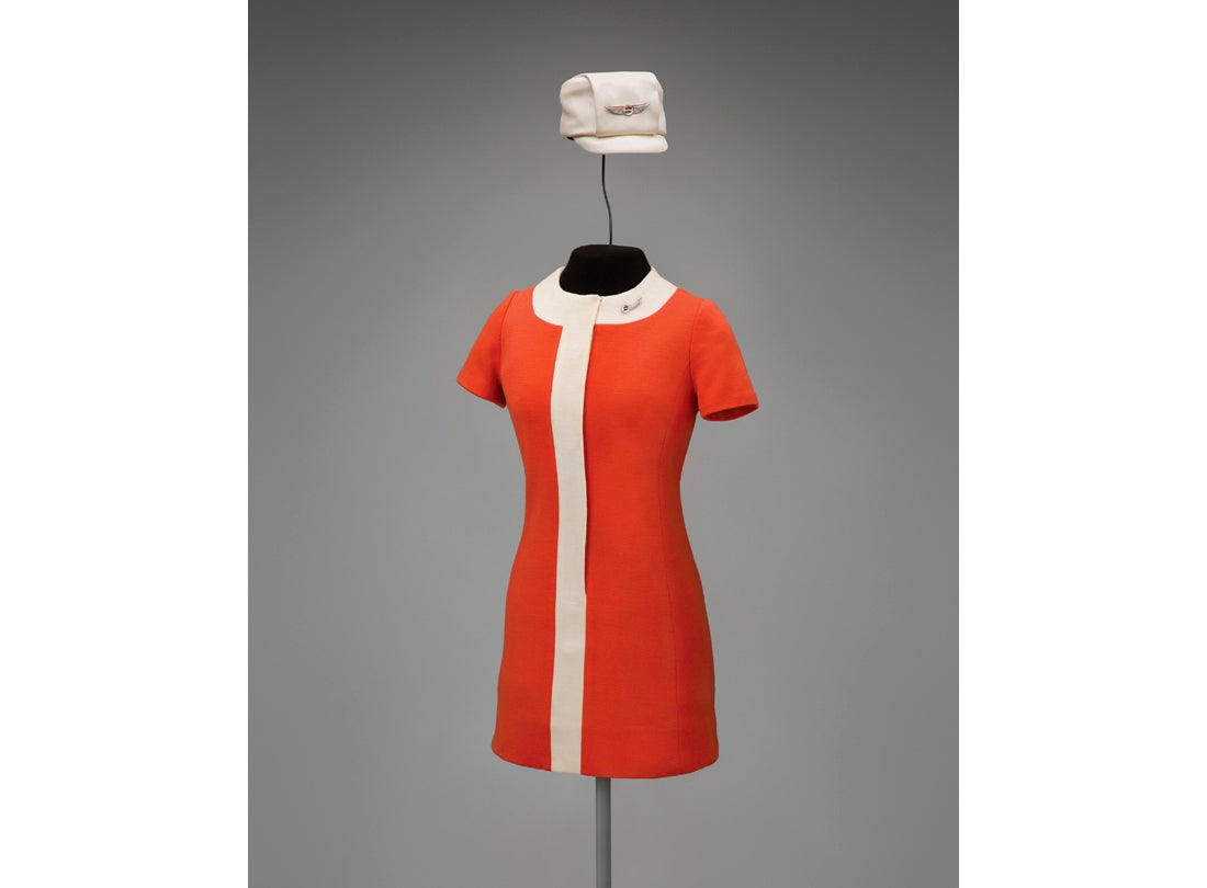 United Air Lines stewardess uniform  1968–1970