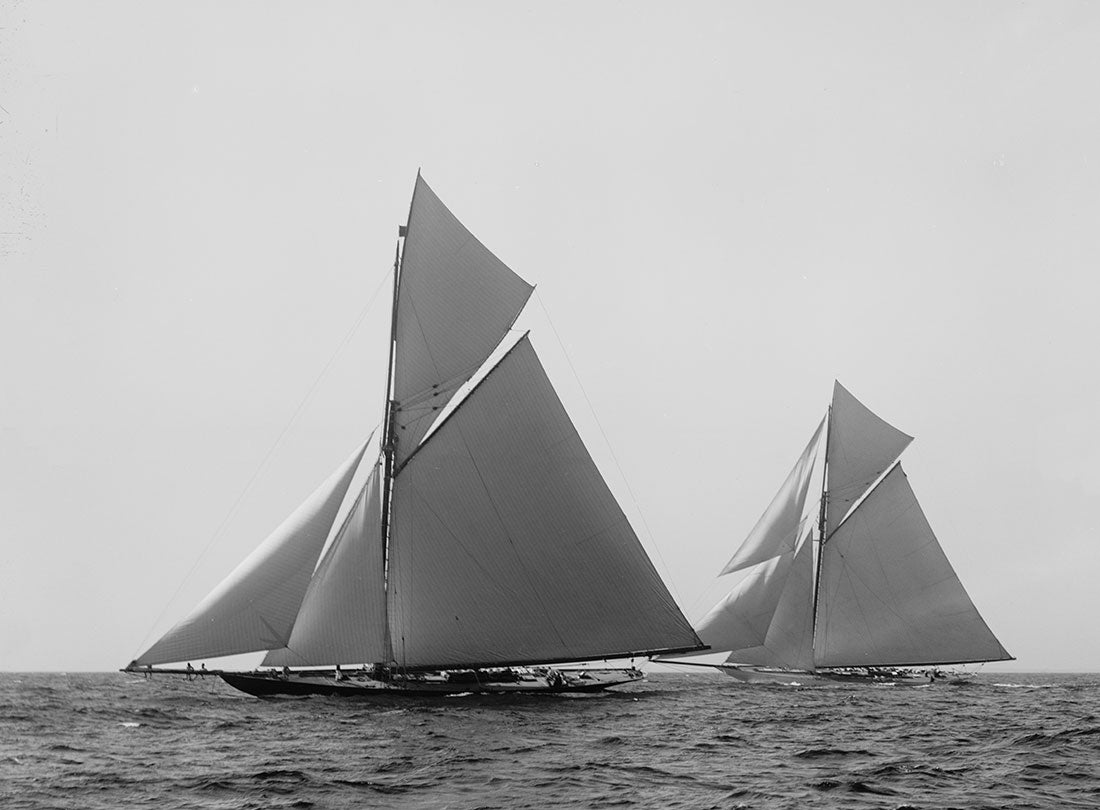 The start [Vigilant and Valkyrie II]  1893