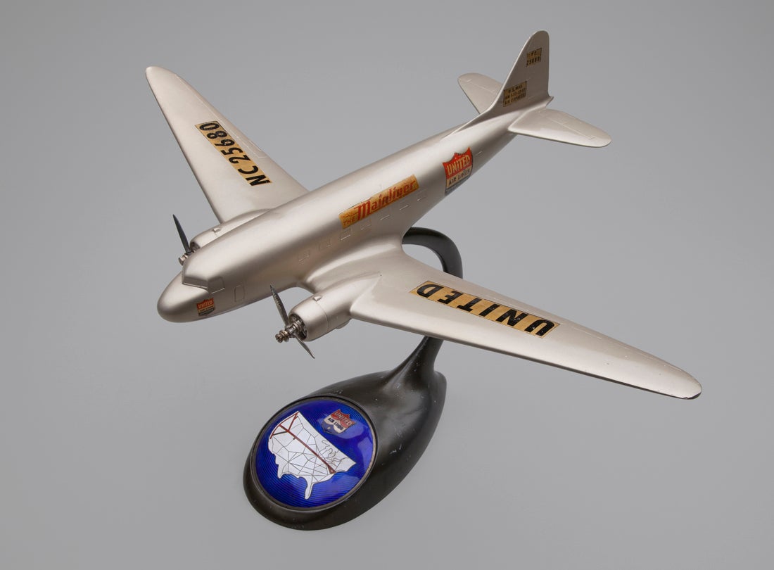 United Air Lines Douglas DC-3 model aircraft  late 1930s