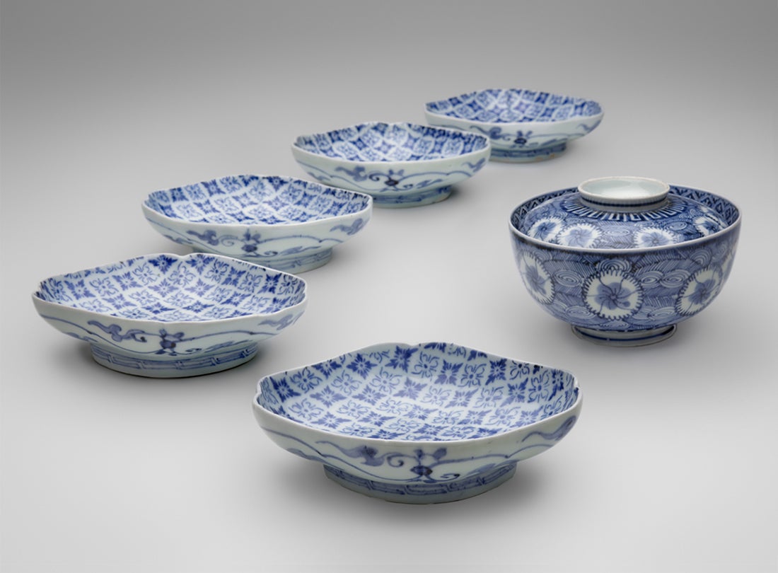 Diamond-shaped dishes  1690–1730
