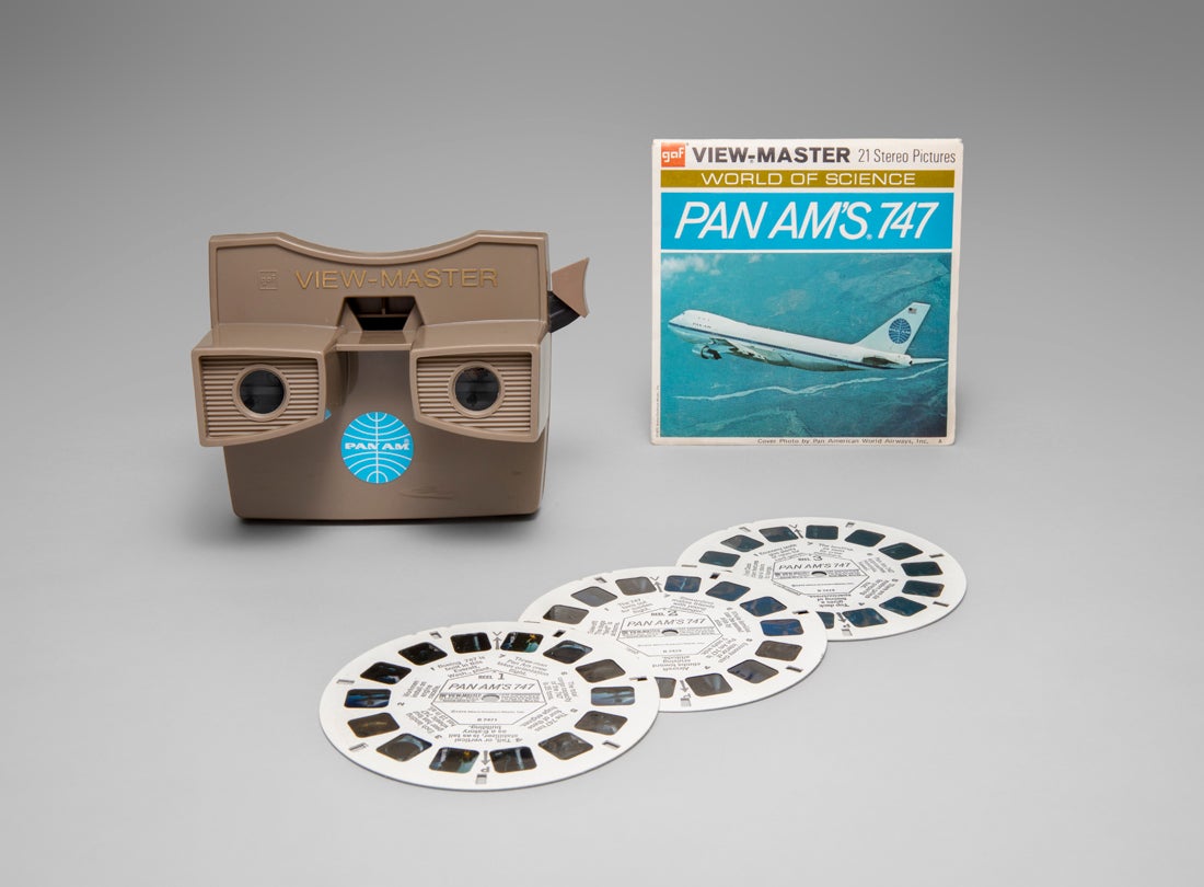Pan American World Airways Boeing 747 View-Master and picture disks   1970s