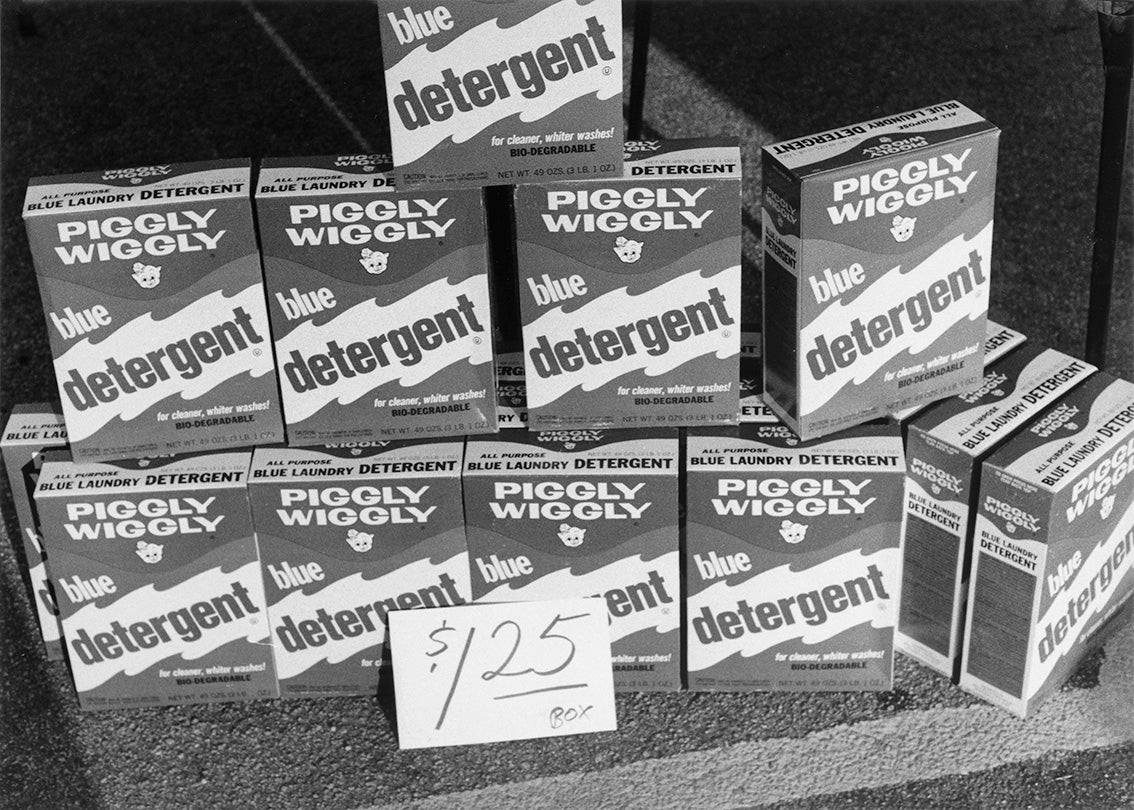 Piggly Wiggly Detergent  1982