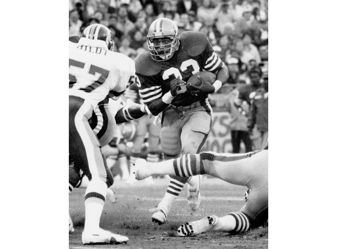Running back Roger Craig rushes during a 37-31 victory over Washington at Candlestick Park  September 10, 1984