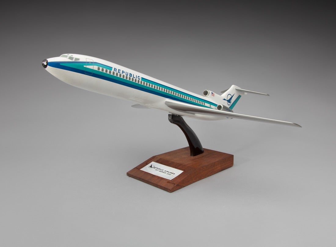 Republic Airlines Boeing 727-200 model aircraft  c. 1979