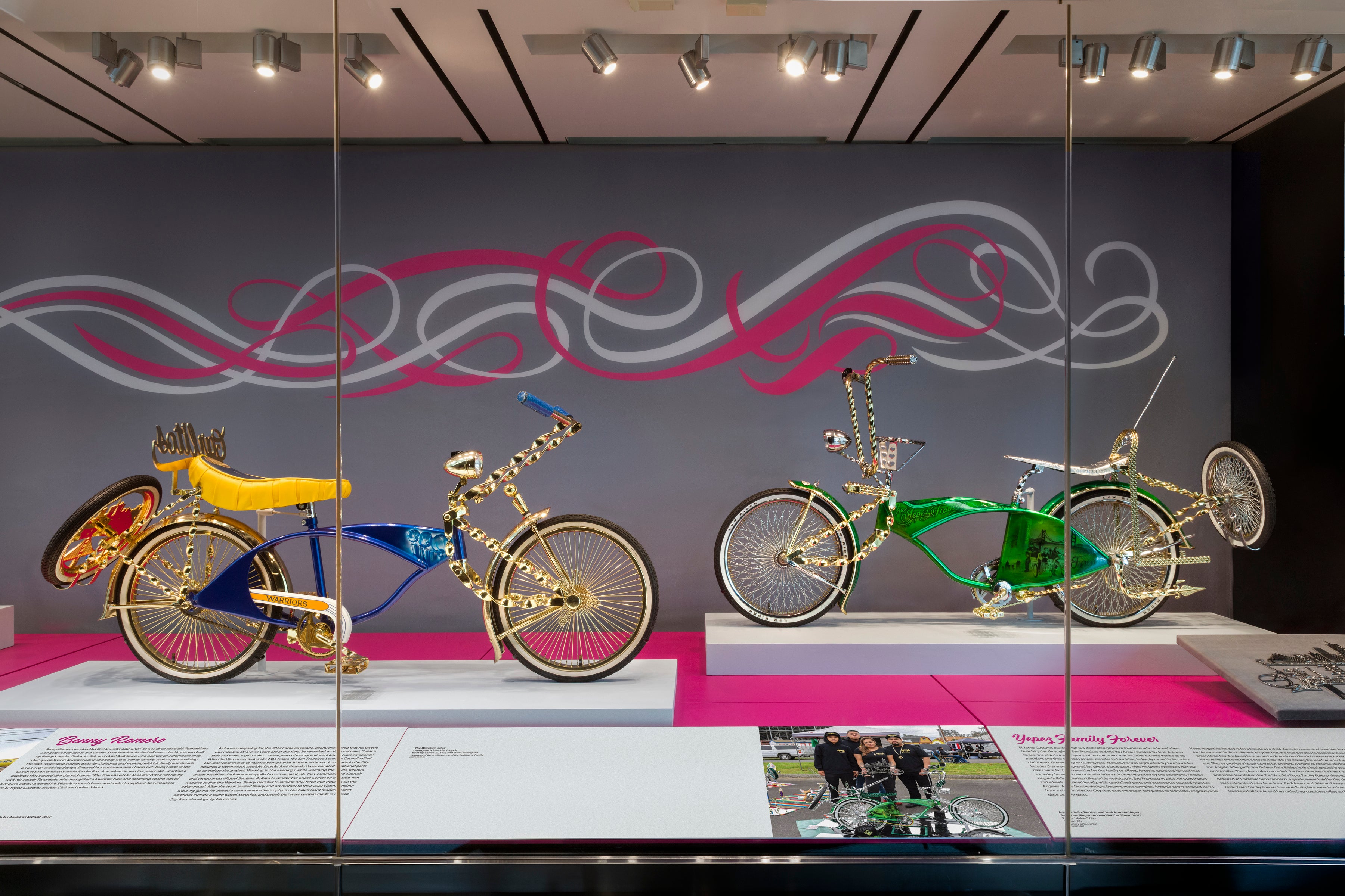  SFO Museum Gallery Photo Lowrider Bikes: Familia y Cultura