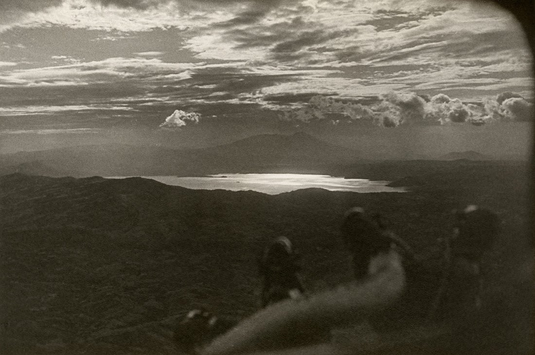 El Salvador — into sunset  c. 1930–31