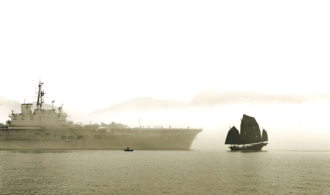 East Meets West  1963 Fan Ho (b. 1937) black-and-white photograph Courtesy of Modernbook Gallery, San Francisco L2014.1710.006