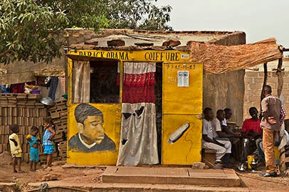 Barack Obama Coiffure  c. 2012 Mali Photograph by Andrew Esiebo (b. 1978) R2020.0307.001