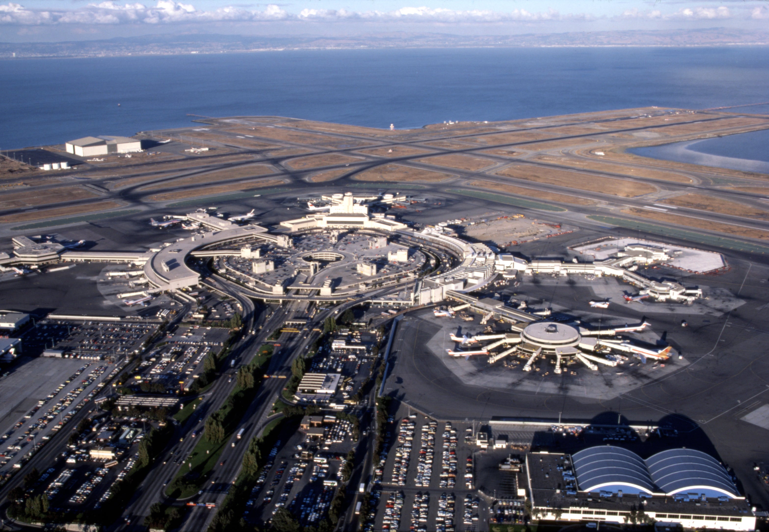 Aerial view of SFO  c. 1988