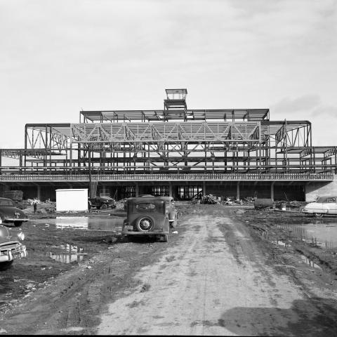 San Francisco Airport terminal building under construction  1952