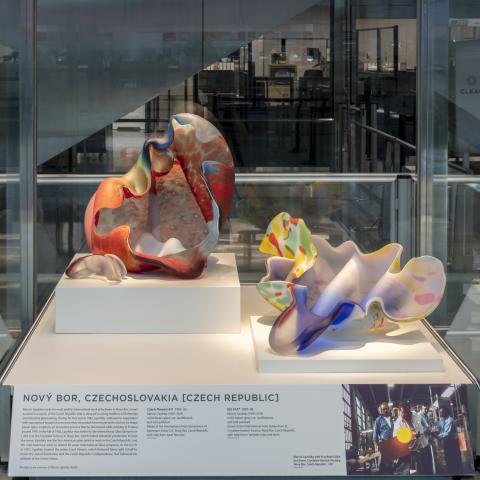SFO Museum Gallery | Marvin Lipofsky: International Studio Glass