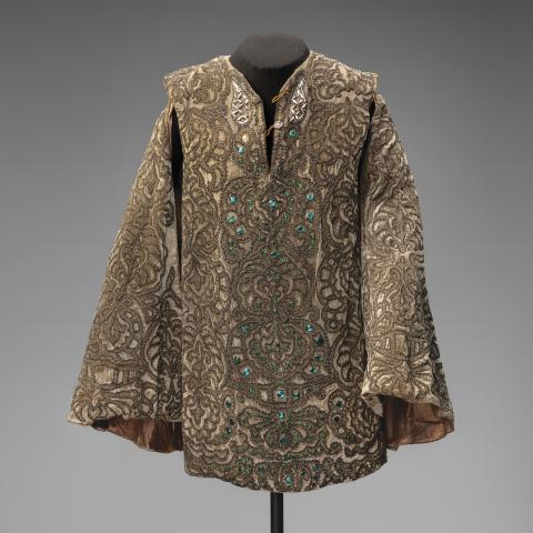 Romeo cape worn by Beniamino Gigli  in Roméo et Juliette  c. 1922