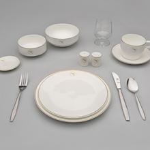 Qantas Airways “Alice Springs” first-class meal service set  