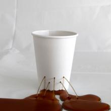 Coffee Break  2013  Lindsey White (b. 1980)  digital print  Courtesy of the artist  R2014.1901.004