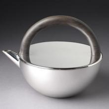 Emisfera teapot  2006 (designed 1985)