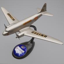 United Air Lines Douglas DC-3 model aircraft  late 1930s