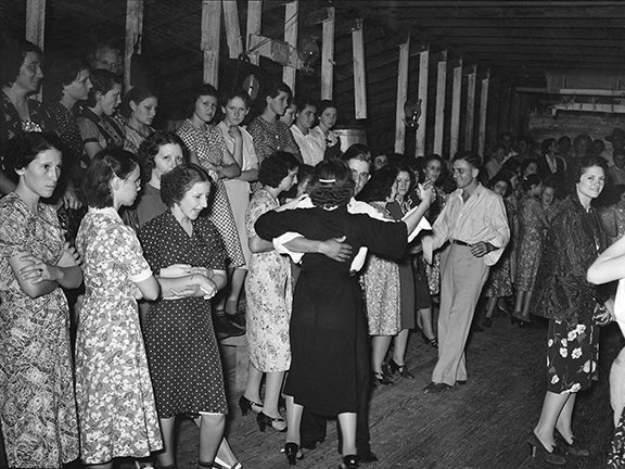 Fais-do-do (Cajun dance)  1938 near Crowley, Louisiana Photograph: Russell Lee (1903–86) Library of Congress, Prints &amp; Photographs Division, Washington, D.C. LC-USF34-031590-D R2018.1107.001